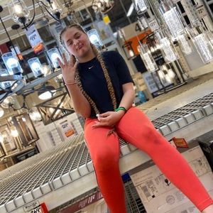 Meet your Posher, Lexy